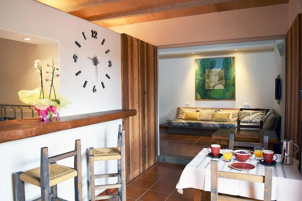 مزرعة للإقامة Agroturismo Ca Na Joaneta سانتا أيُلاريا ذيس ريو إسبانيا