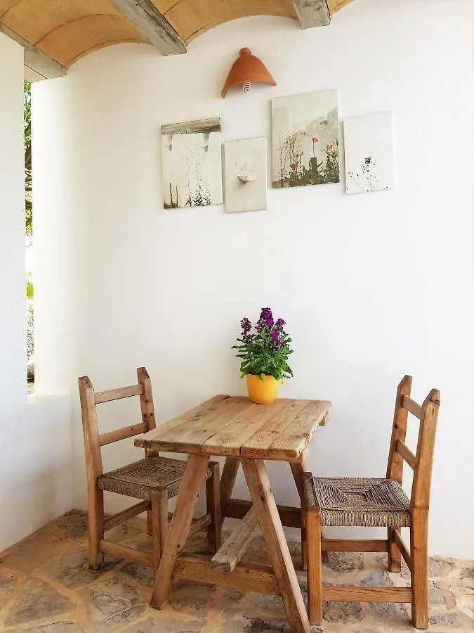 مزرعة للإقامة Agroturismo Ca Na Joaneta سانتا أيُلاريا ذيس ريو