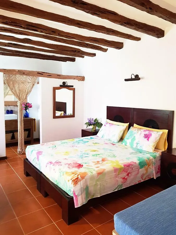 مزرعة للإقامة Agroturismo Ca Na Joaneta سانتا أيُلاريا ذيس ريو